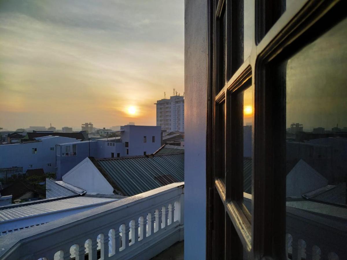 Eva Hotel Hue Exterior photo